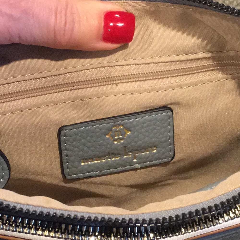 Nanette Lepore Crossbody in light blue with separate flowered organizer - Picture 3 of 5